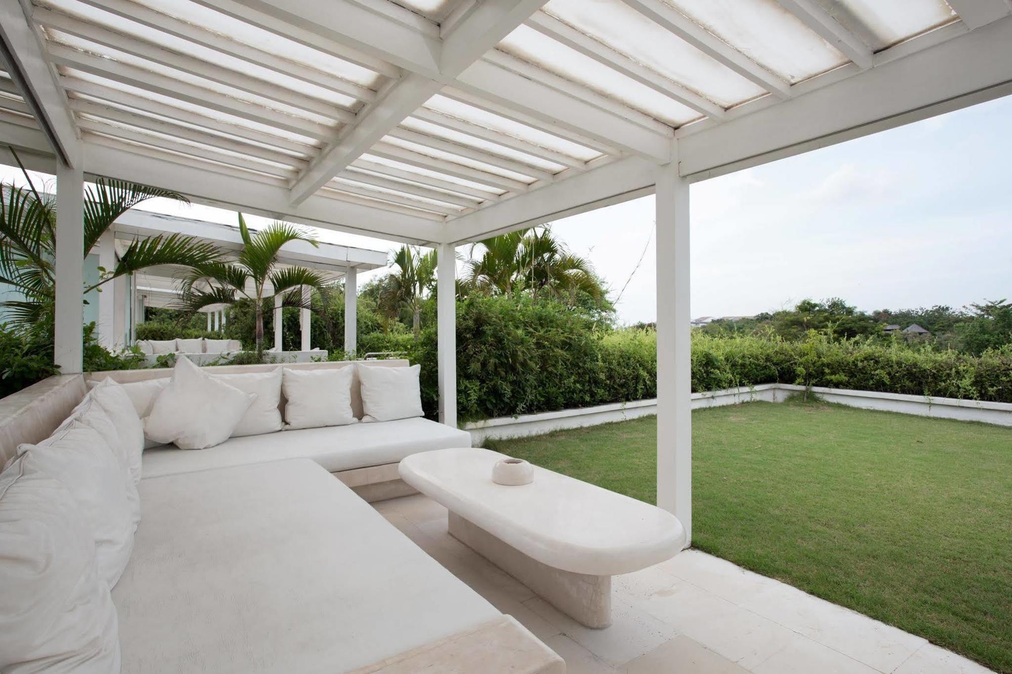 Eden The Residence At The Sea Seminyak Exterior foto